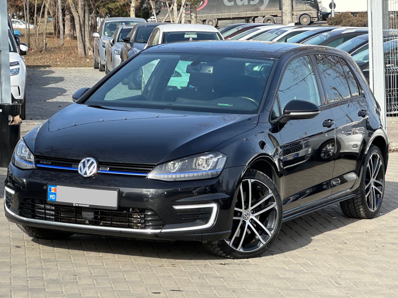 2015 Volkswagen Golf GTE — Miniatură 2