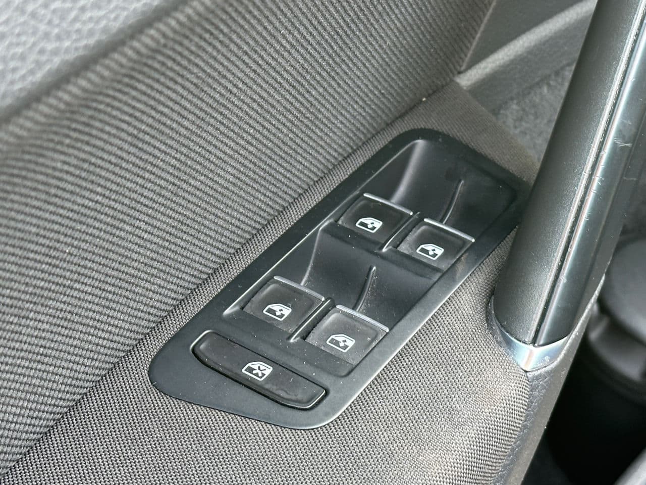 2015 Volkswagen Golf GTE — Miniatură 7