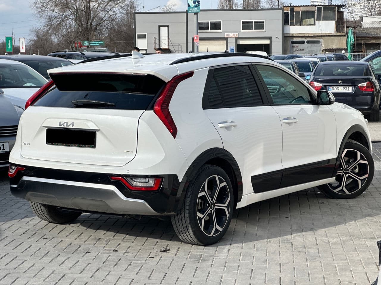 2023 Kia Niro — Miniatură 4