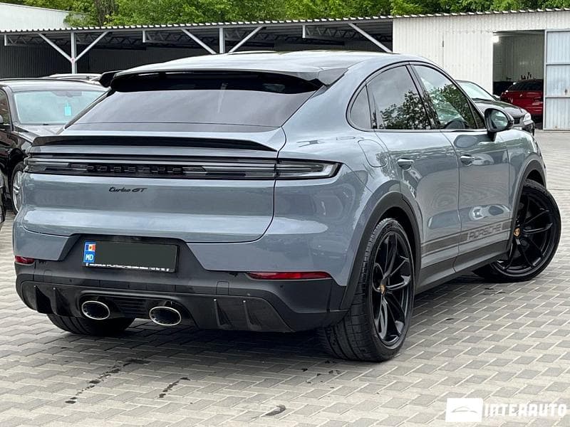 2024 Porsche Cayenne Turbo GT Coupe — Miniatură 2