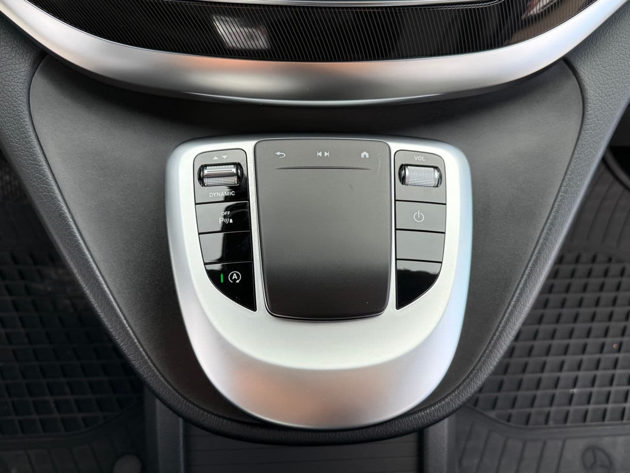 2021 Mercedes V 220 — Miniatură 12