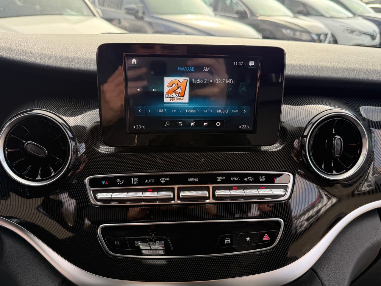 2021 Mercedes V 220 — Miniatură 10