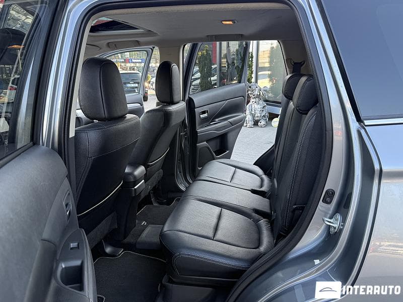 2014 Mitsubishi Outlander — Miniatură 12