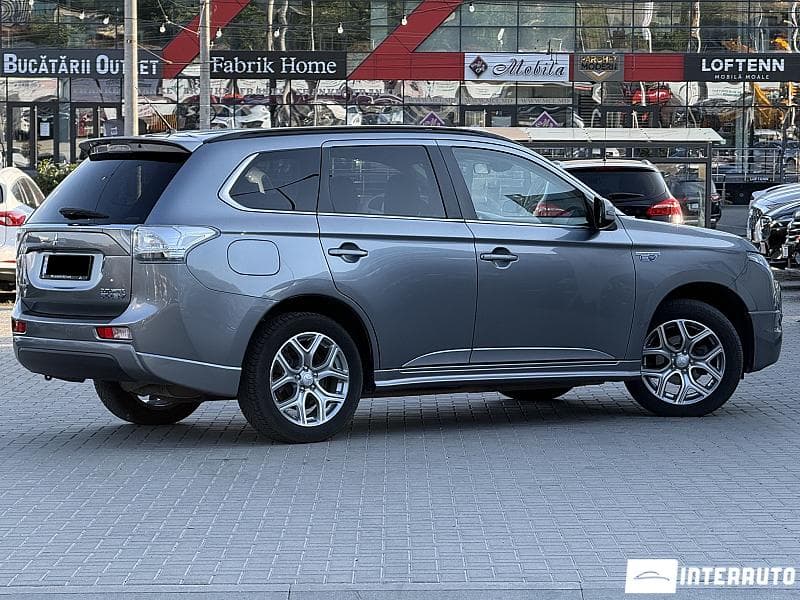 2014 Mitsubishi Outlander — Miniatură 3