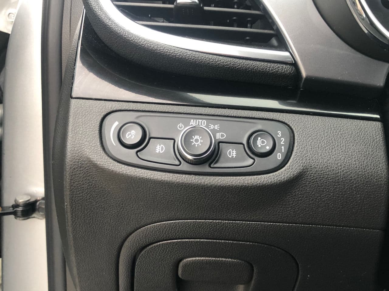 Opel Mokka 2017 — Миниатюра 6