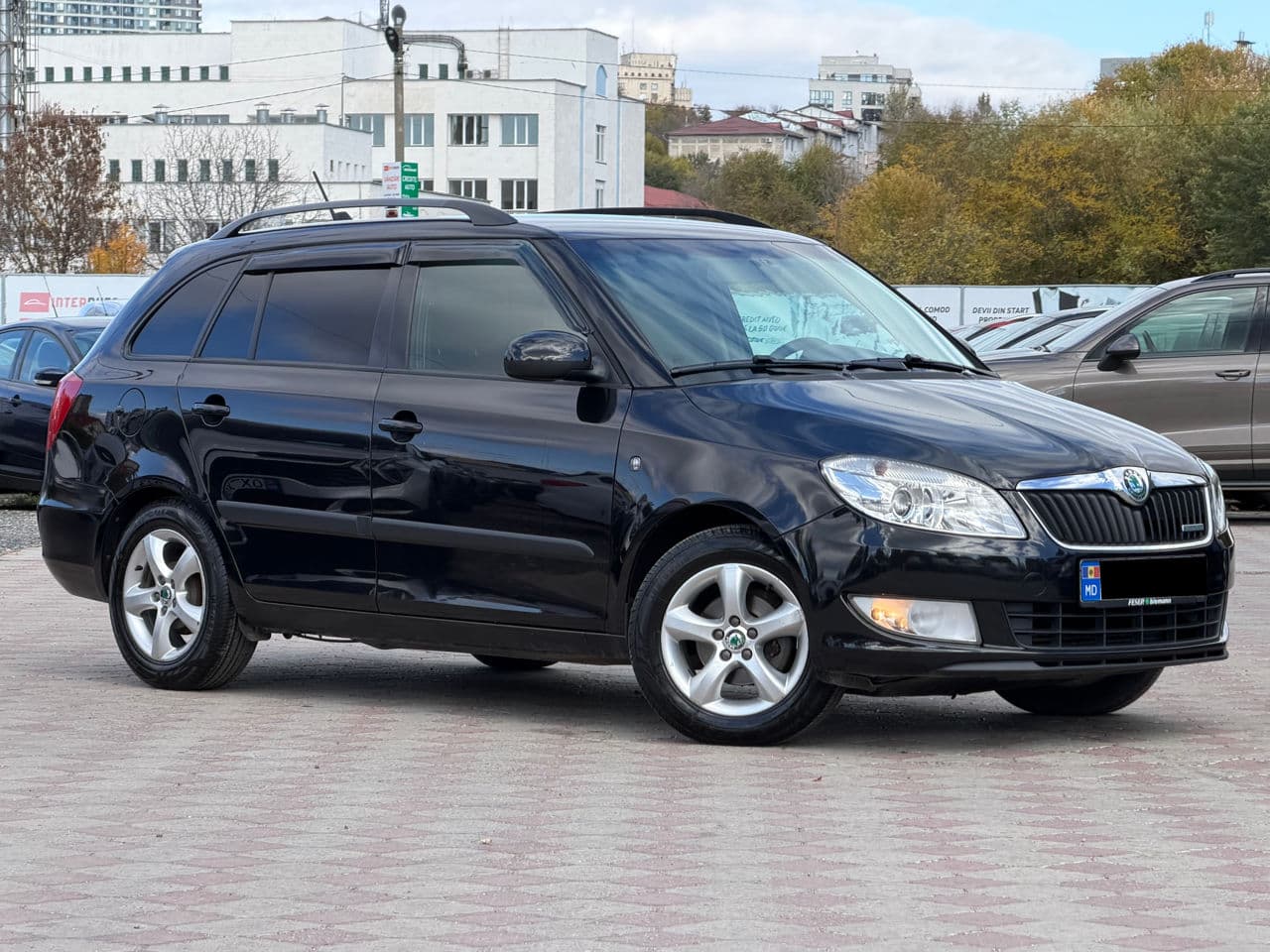 2011 Skoda Fabia — Miniatură 4