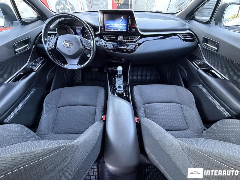 Toyota C-HR 2018 — Миниатюра 9