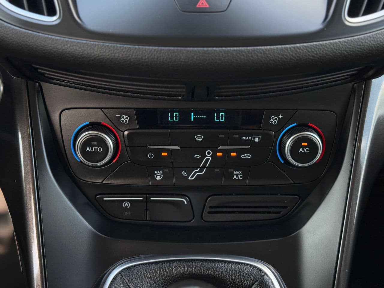 Ford Grand C-MAX 2016 — Миниатюра 13