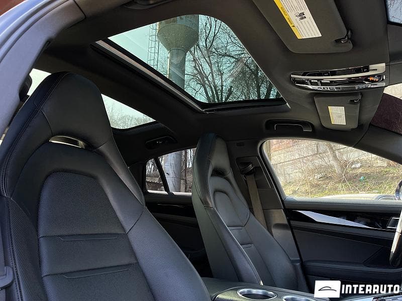 2019 Porsche Panamera 4 — Miniatură 25