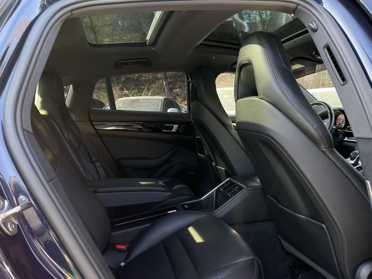 2019 Porsche Panamera 4 — Miniatură 26
