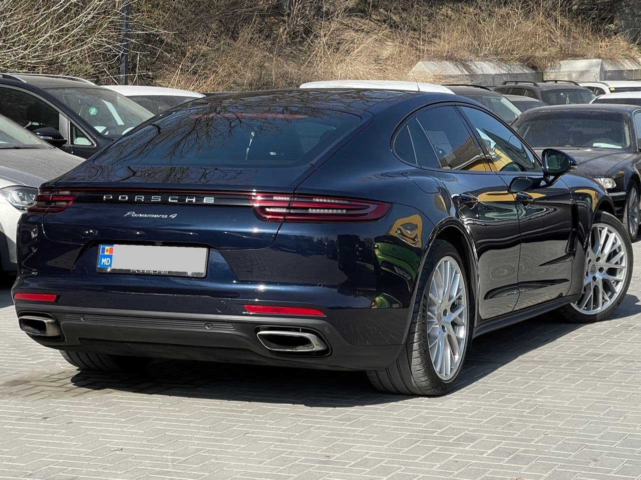2019 Porsche Panamera 4 — Miniatură 2