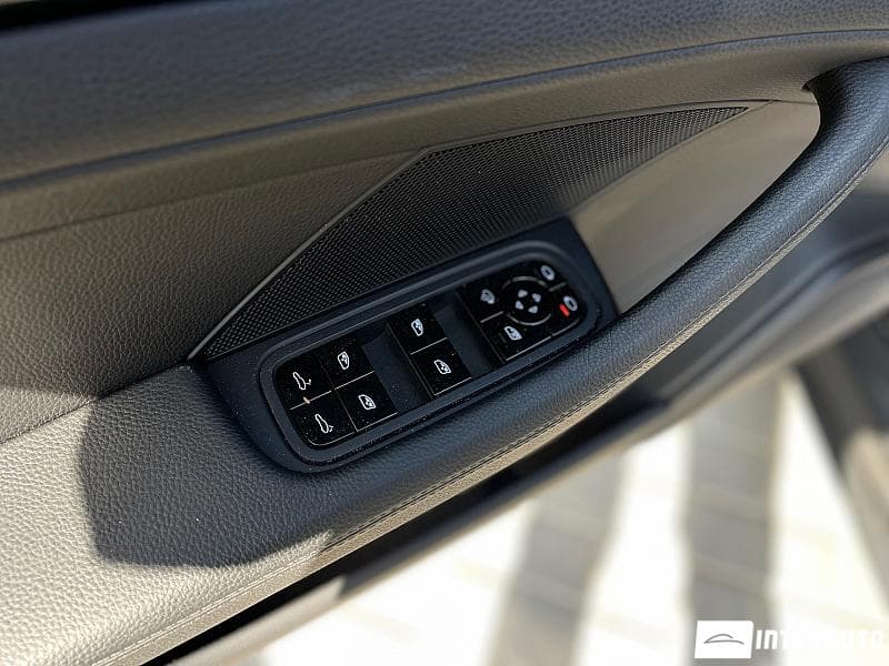 2019 Porsche Panamera 4 — Miniatură 11