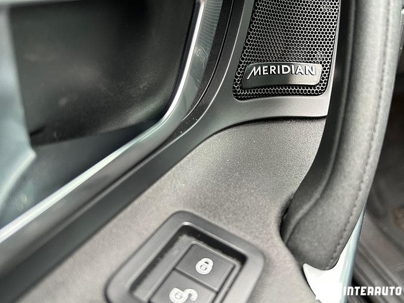 2017 Land Rover Discovery Sport — Miniatură 15