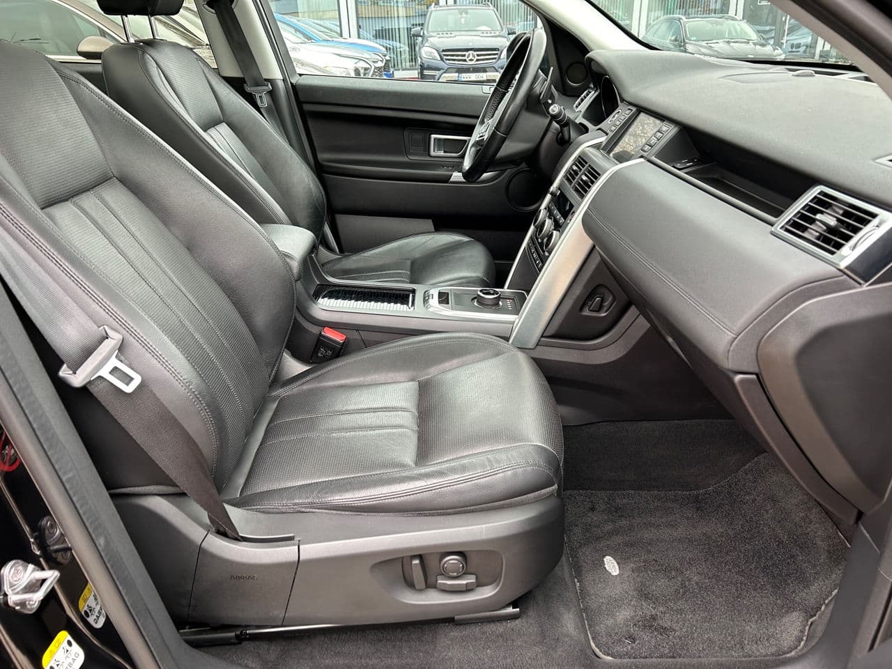 2017 Land Rover Discovery Sport — Miniatură 14