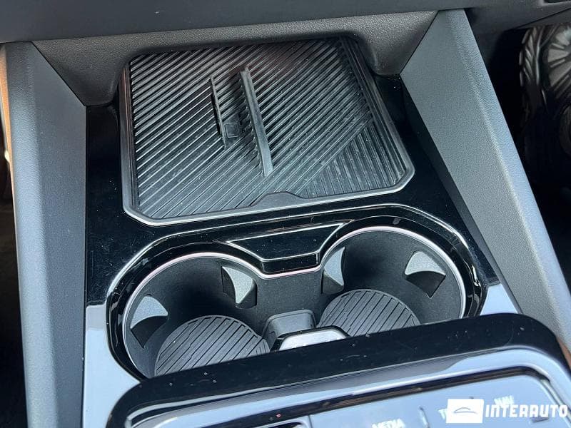 2024 BMW 520 — Miniatură 18