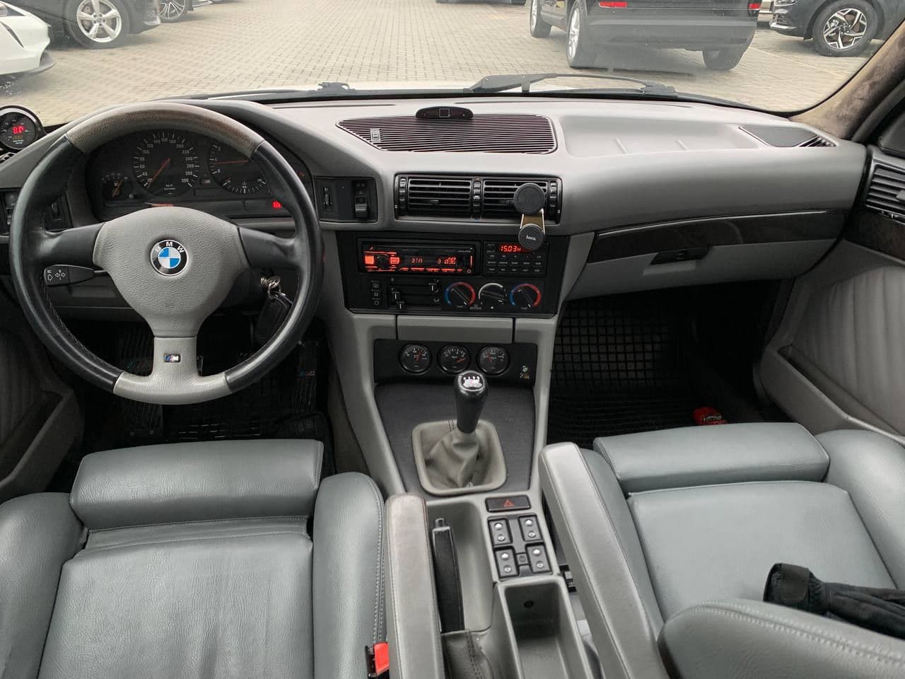 BMW 520 1992 — Миниатюра 8