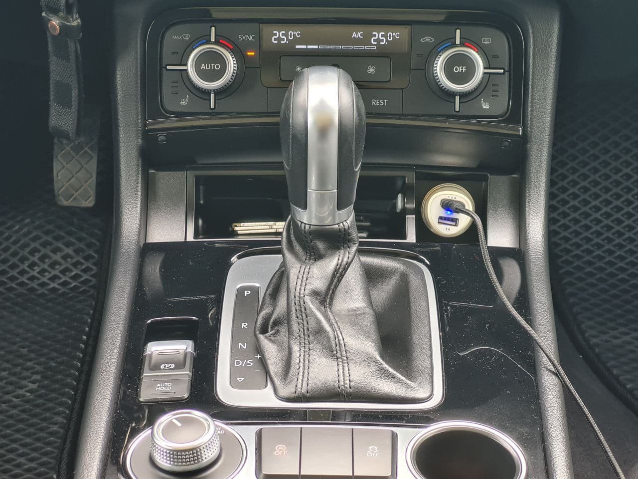 Volkswagen Touareg 2016 — Миниатюра 10