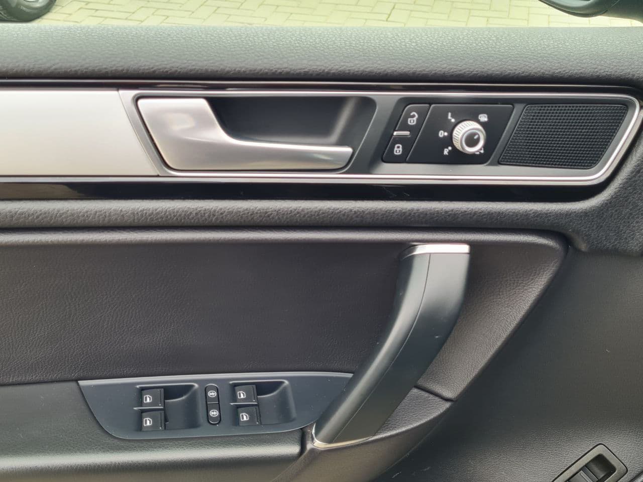 Volkswagen Touareg 2016 — Миниатюра 5