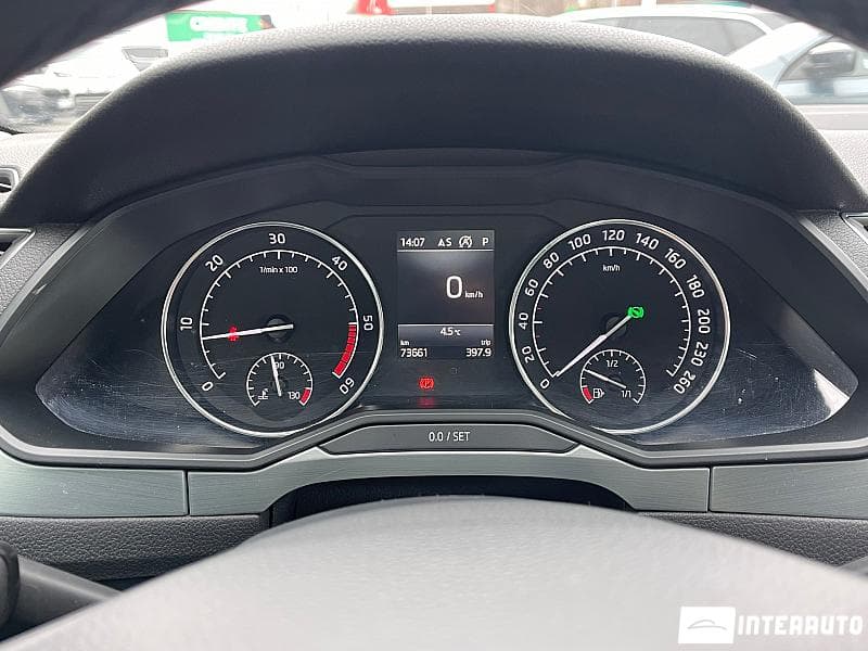 2018 Skoda Superb — Miniatură 9
