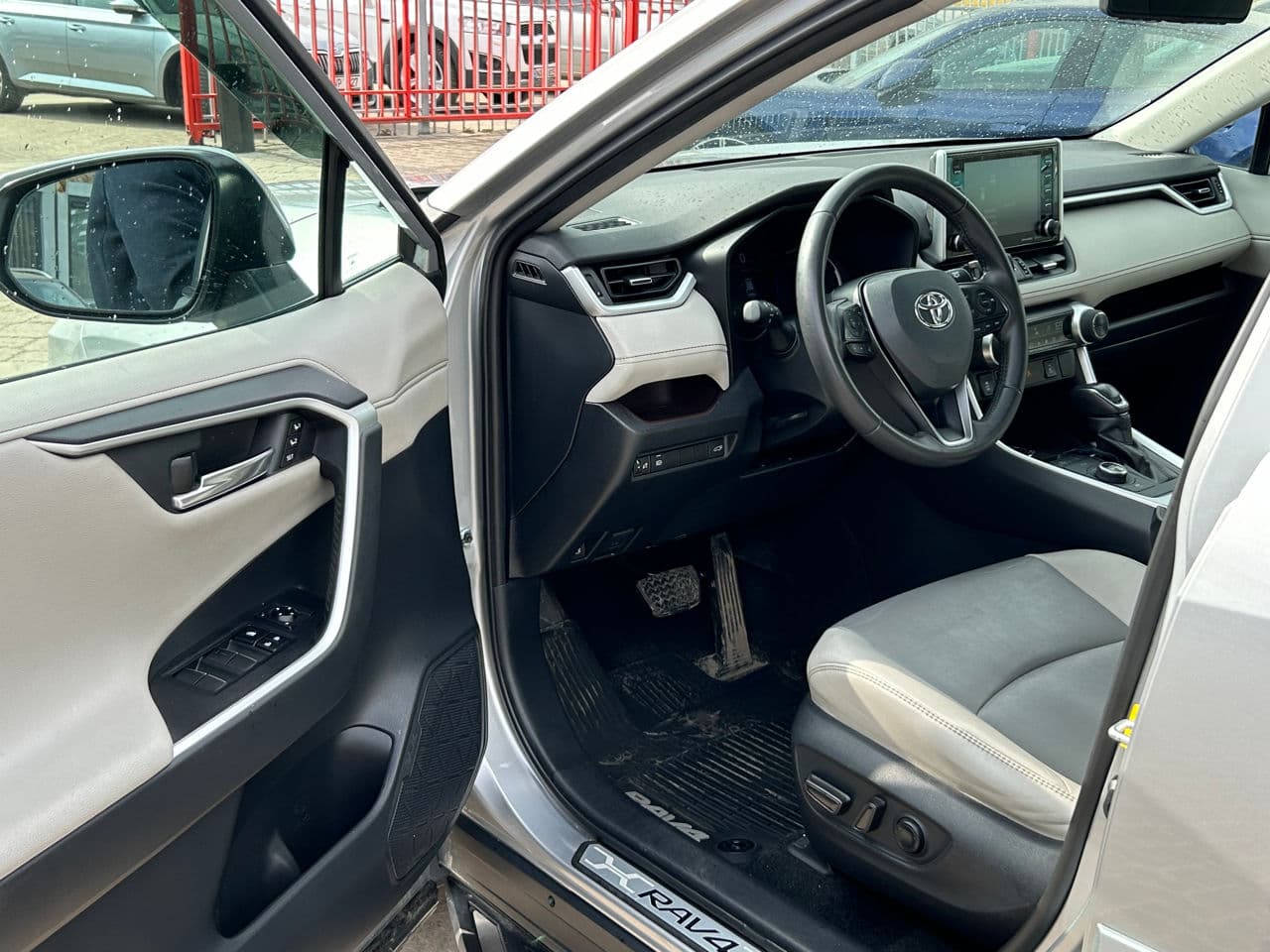 2019 Toyota Rav-4 — Miniatură 7