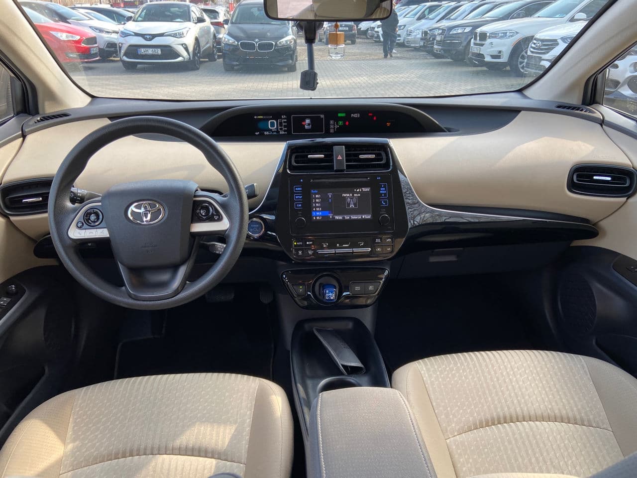 2016 Toyota Prius — Miniatură 13