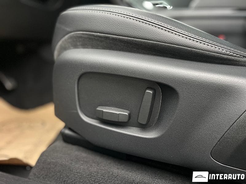 2017 Land Rover Range Rover Velar — Miniatură 29