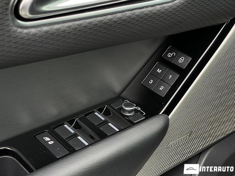 2017 Land Rover Range Rover Velar — Miniatură 23
