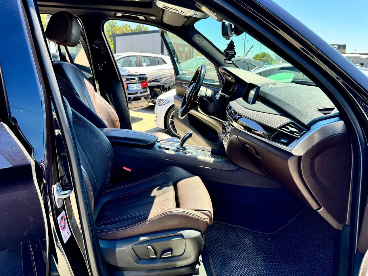 BMW X5 4.0e 2016 — Миниатюра 16