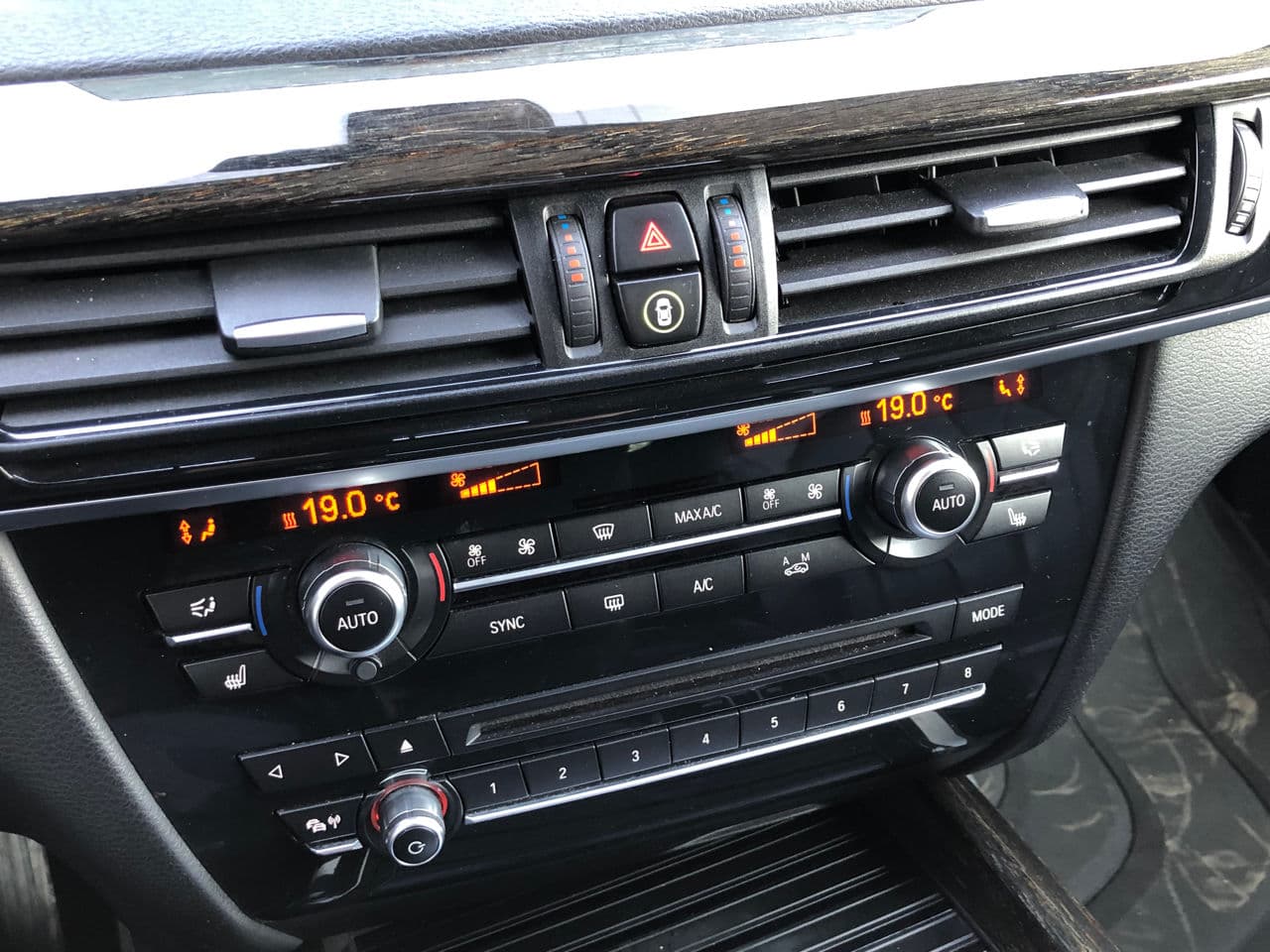 BMW X5 3.0D 2017 — Миниатюра 12
