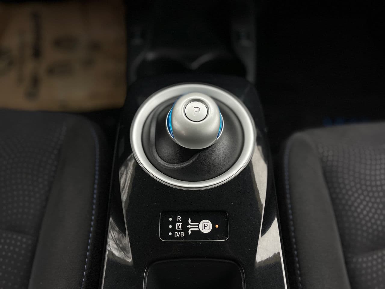 2016 Nissan Leaf — Miniatură 16