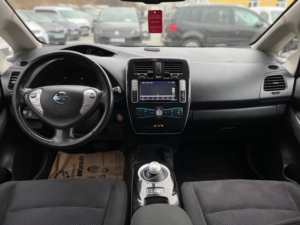 2016 Nissan Leaf — Miniatură 9