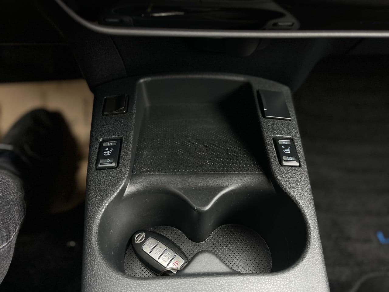 2016 Nissan Leaf — Miniatură 15
