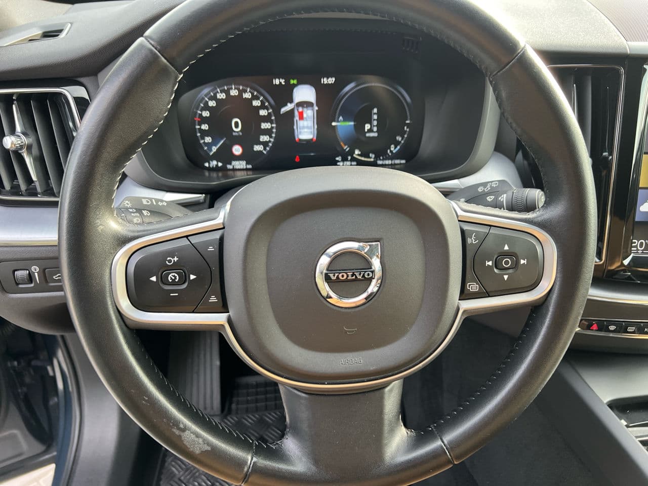2018 Volvo XC 60 — Miniatură 9