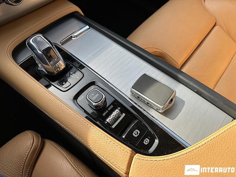 2016 Volvo XC 90 — Miniatură 17