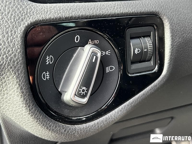 2016 Volkswagen Golf — Miniatură 12