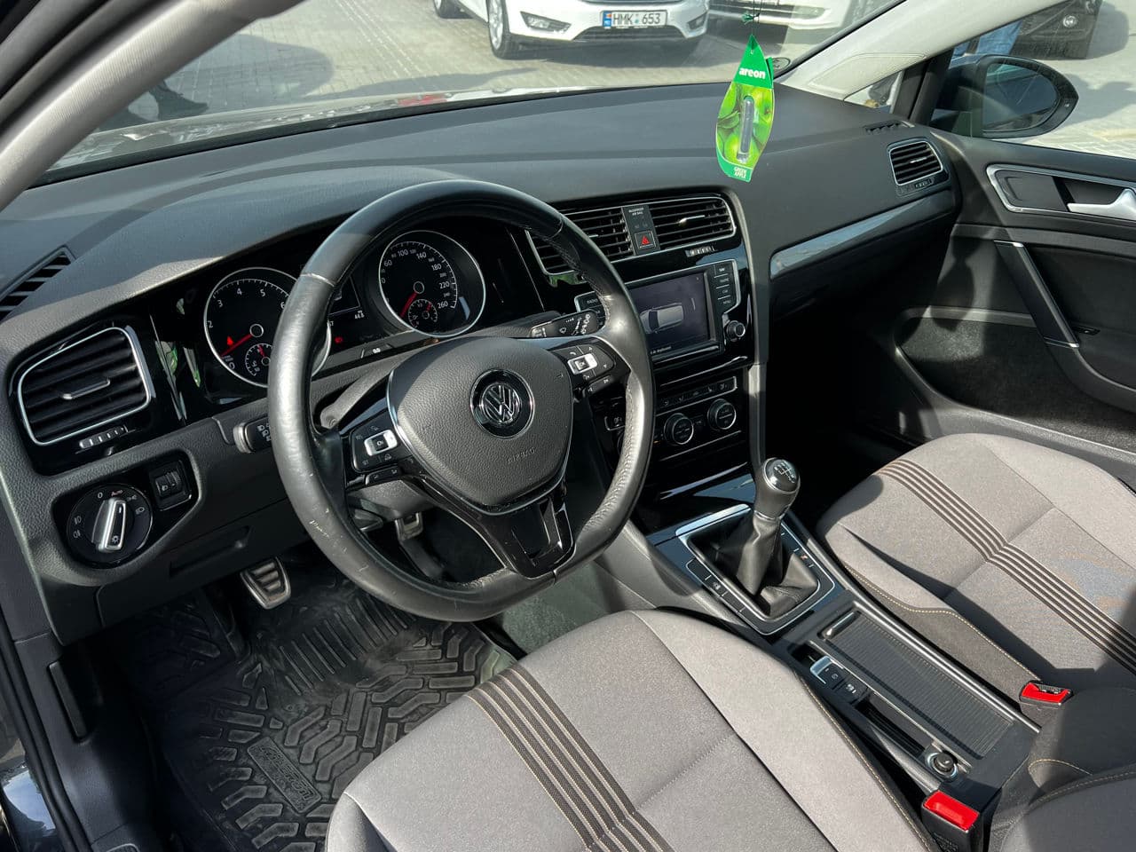 2016 Volkswagen Golf — Miniatură 6