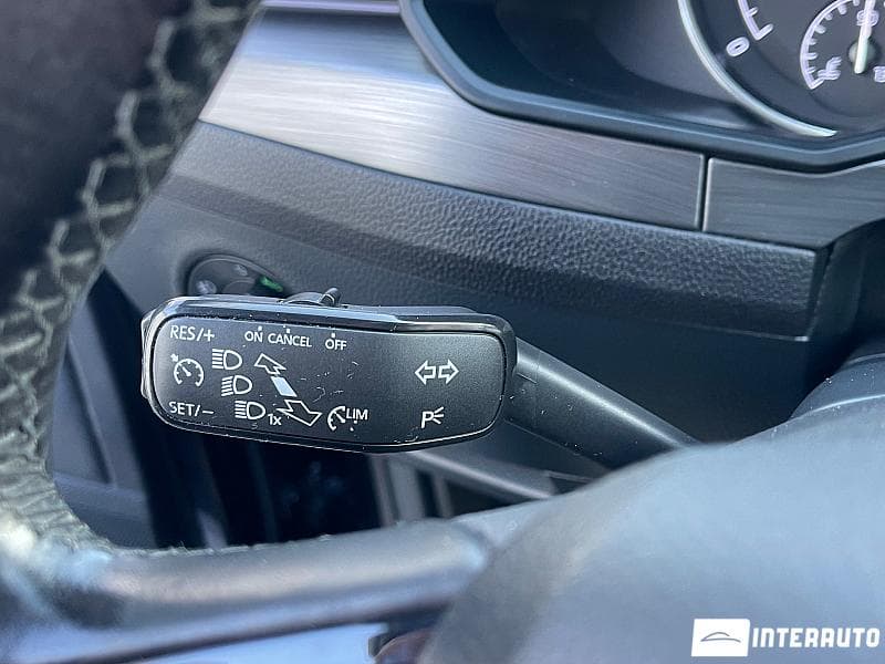2017 Skoda Superb — Miniatură 11