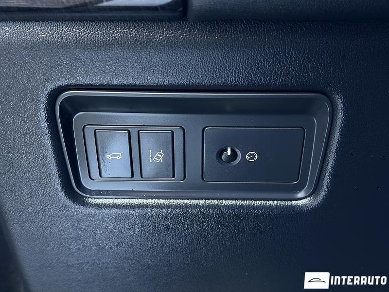 Land Rover Range Rover Sport 2017 — Миниатюра 12