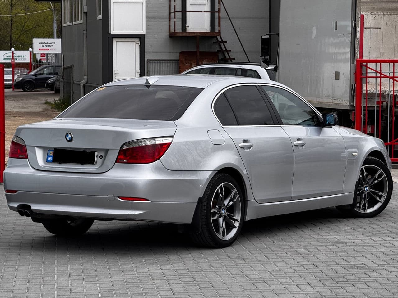 2007 BMW 530 — Miniatură 2