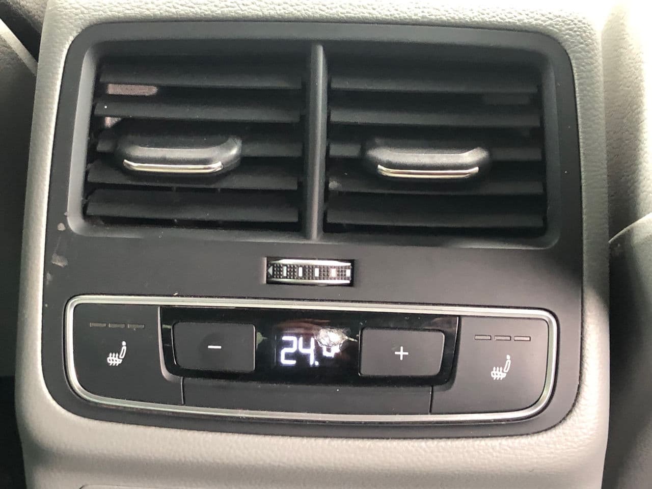 2017 Audi A4 — Miniatură 18