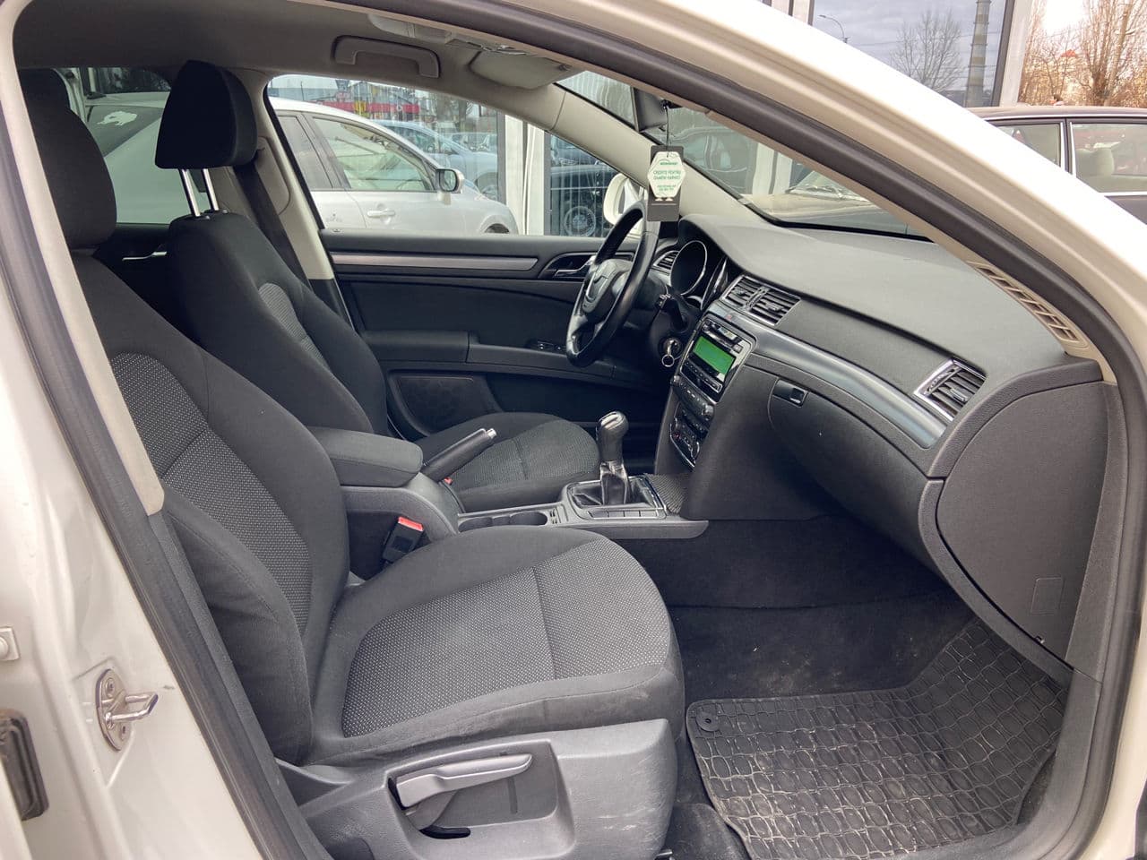 2009 Skoda Superb — Miniatură 16