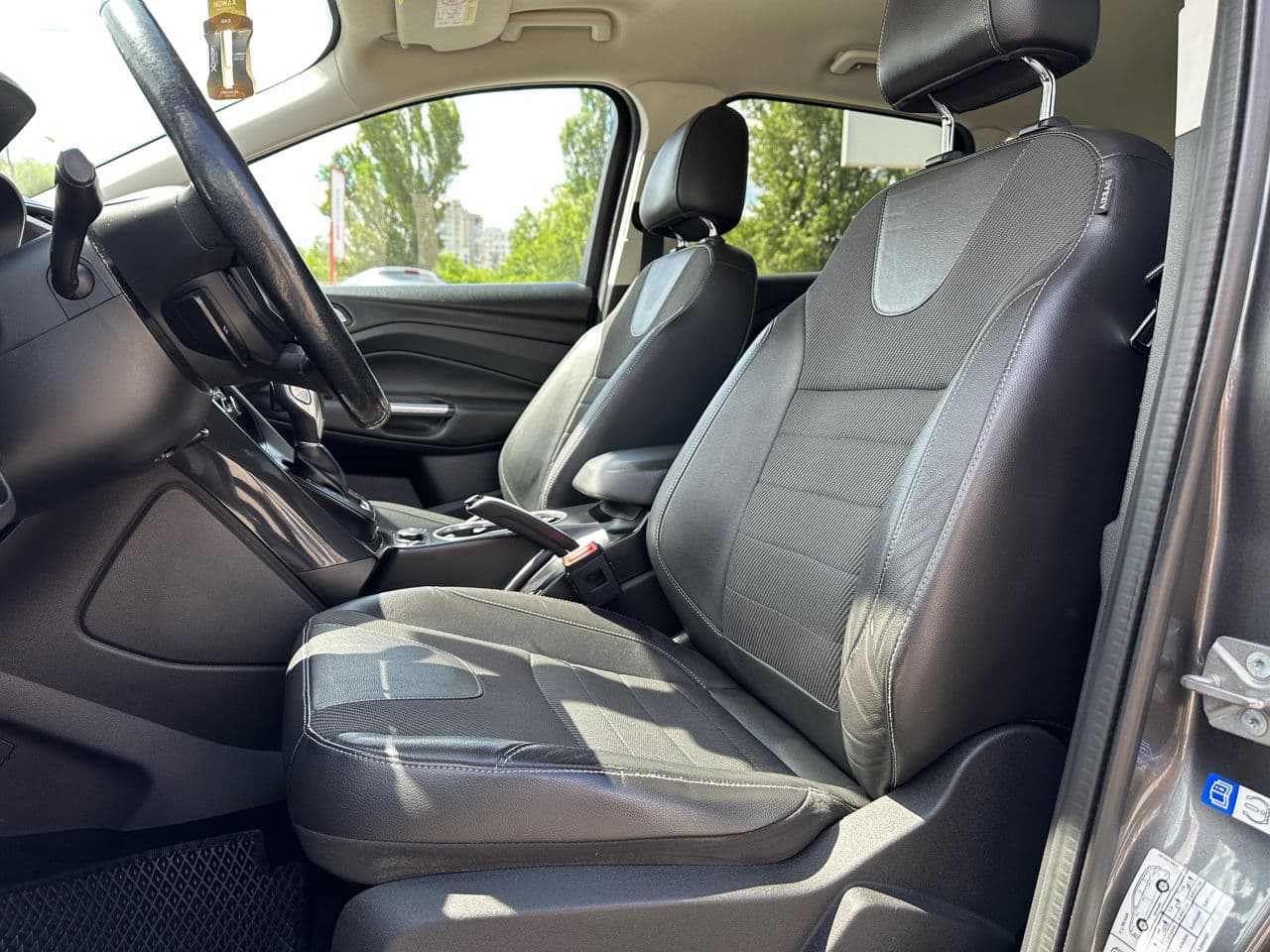2015 Ford Kuga — Miniatură 5