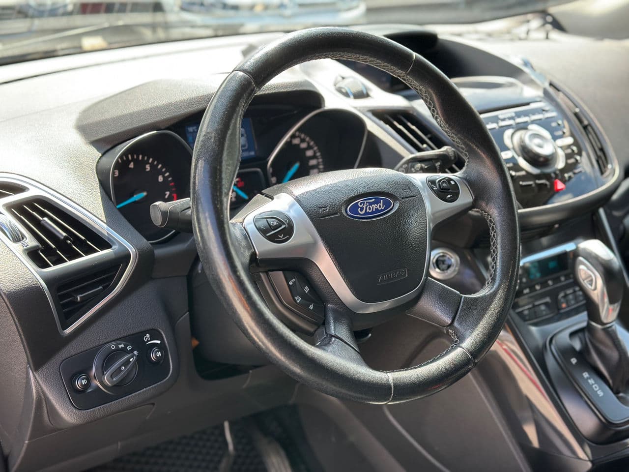 2015 Ford Kuga — Miniatură 7