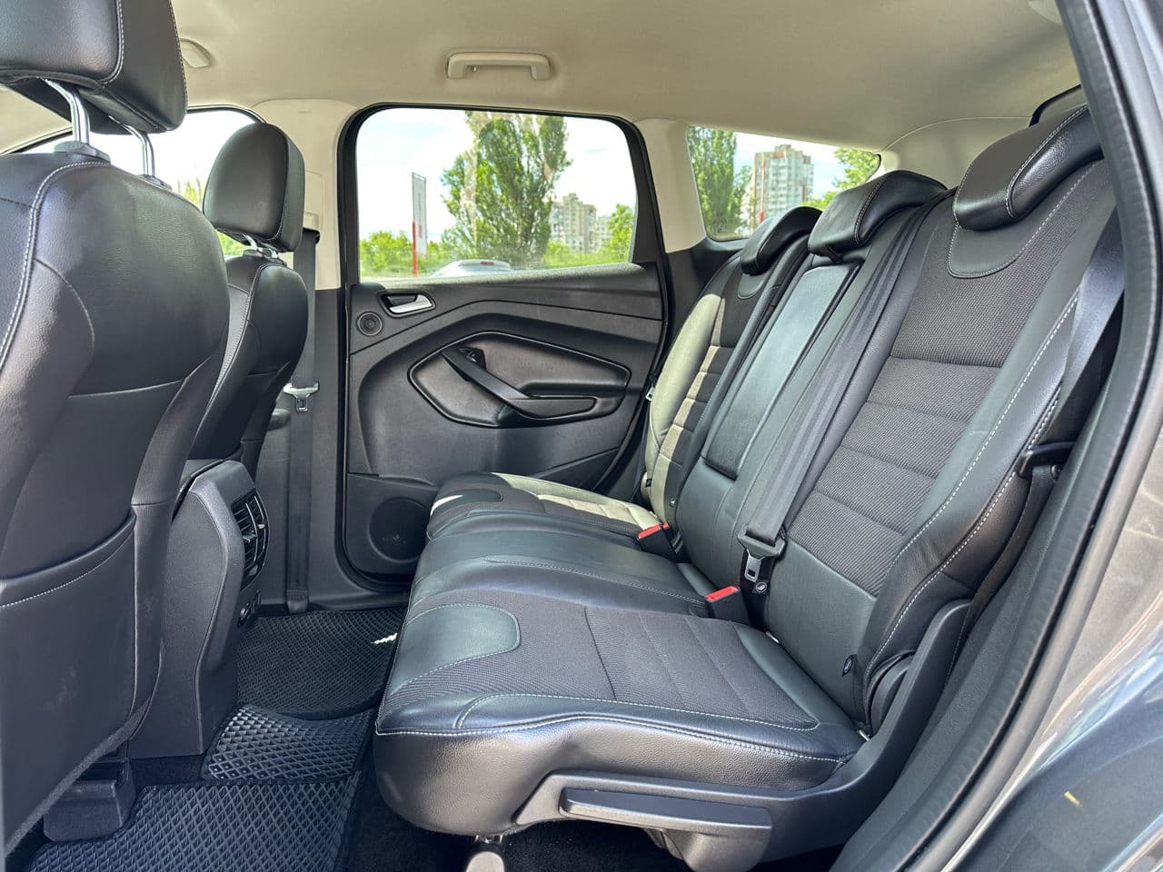 2015 Ford Kuga — Miniatură 16
