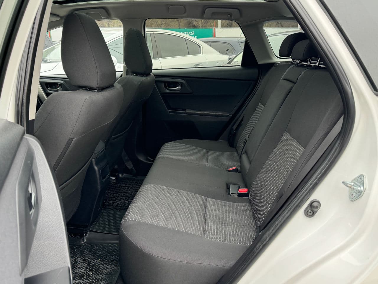2013 Toyota Auris — Miniatură 19