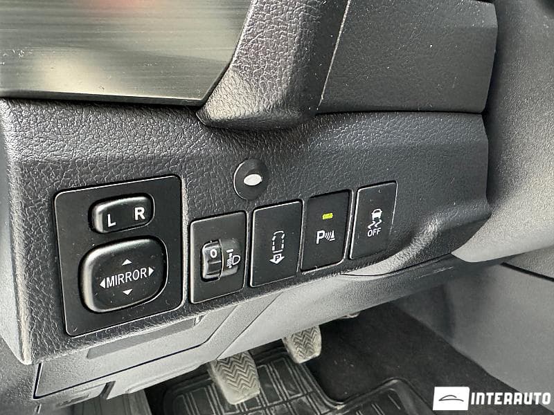 2013 Toyota Auris — Miniatură 16
