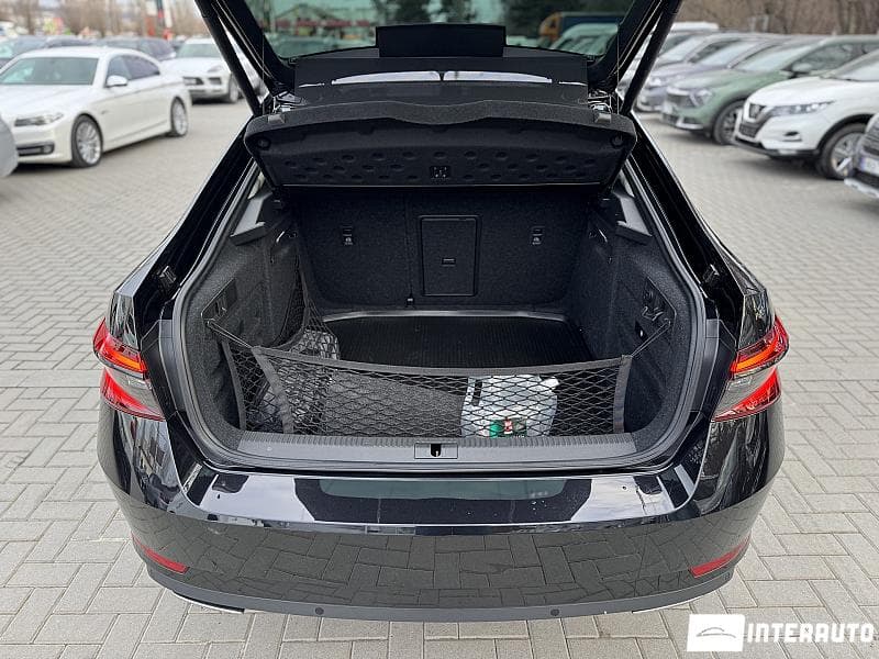 Skoda Superb 2023 — Миниатюра 5