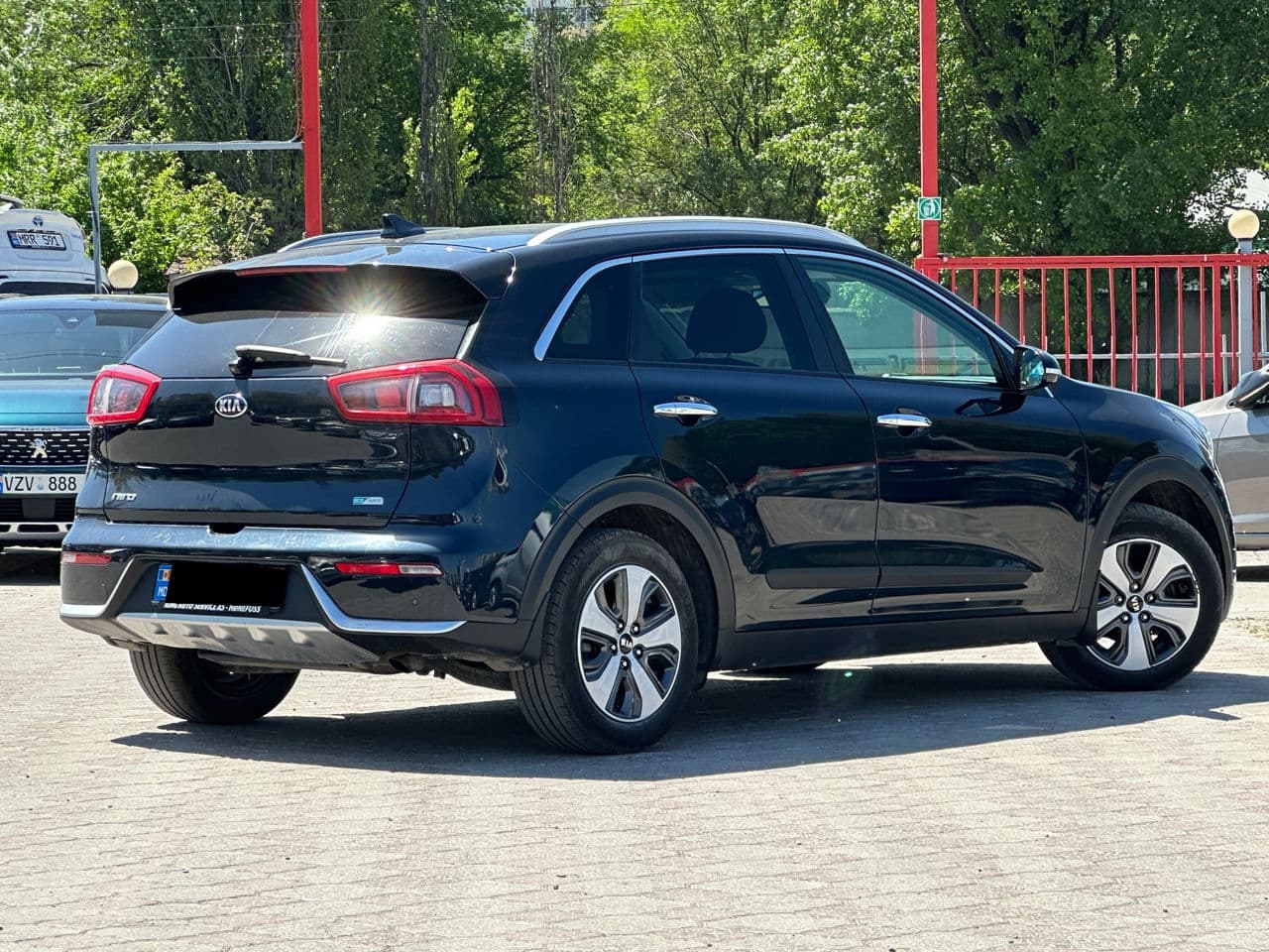 2016 Kia Niro — Miniatură 3