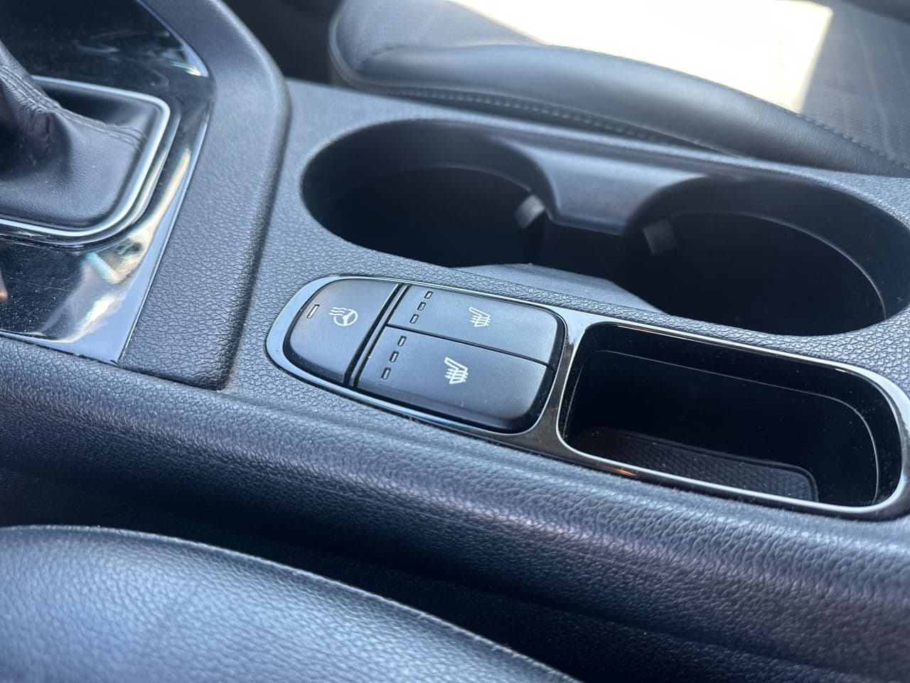 2016 Kia Niro — Miniatură 13