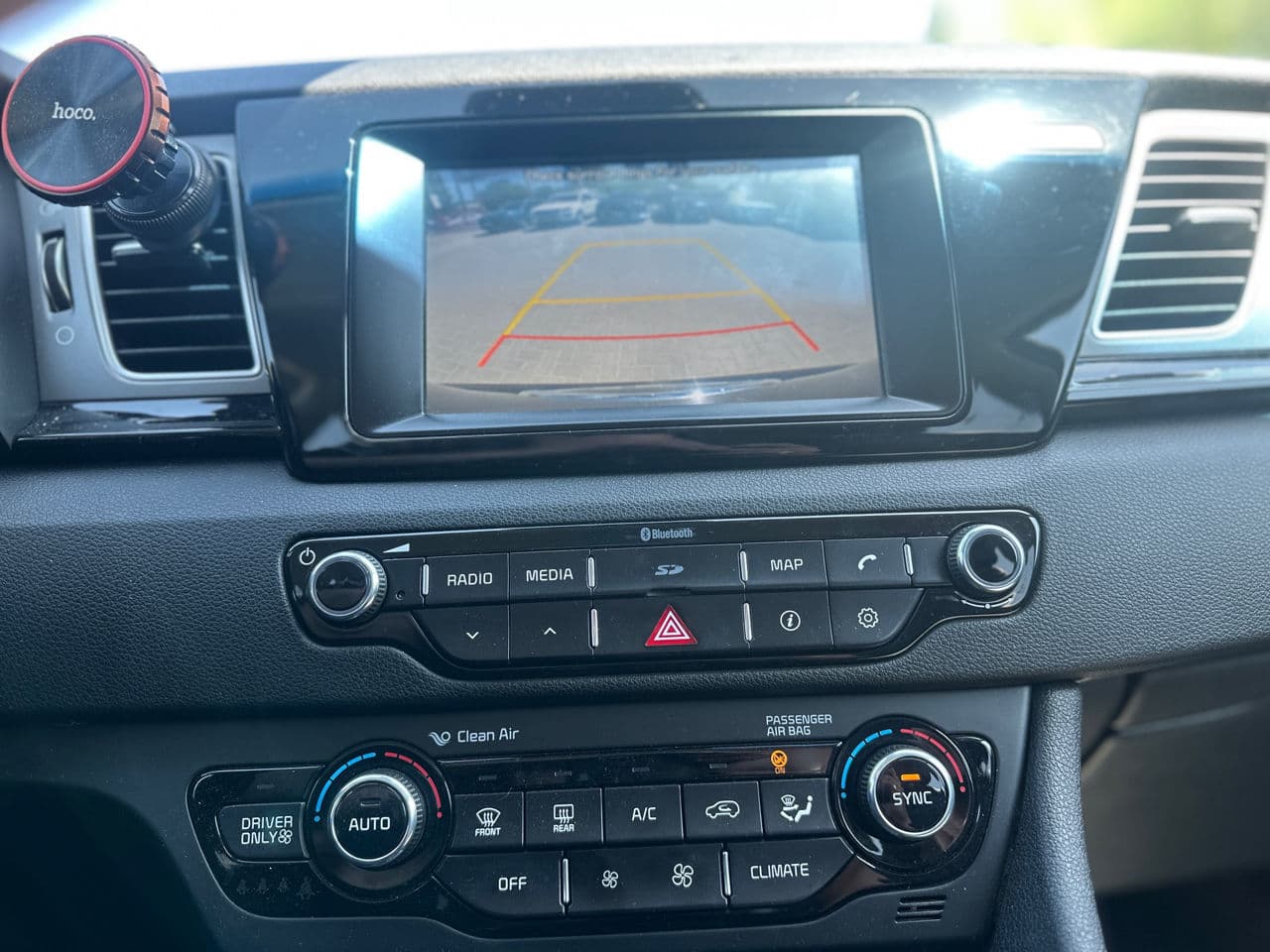 2016 Kia Niro — Miniatură 12